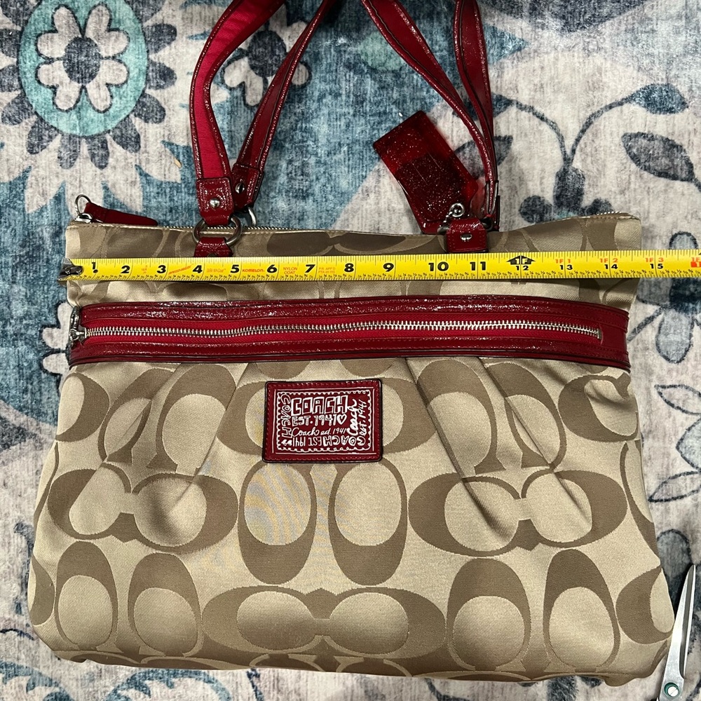 Coach Poppy Daisy XL Shoulder Bag EUC - Picture 13 of 16